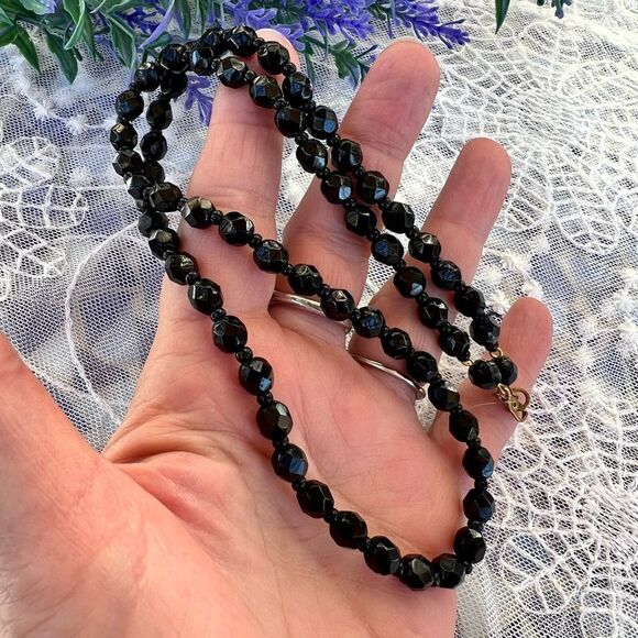 Vintage Signed Monet Black Faceted Lucite Bead Necklace 23” - Picture 4 of 7